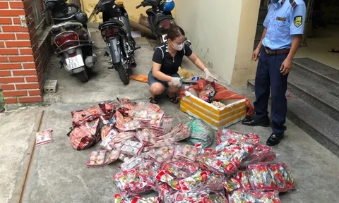 Hà Giang: Buộc tiêu hủy gần 3000 sản phẩm thực phẩm nhập lậu không đủ điều kiện lưu thông