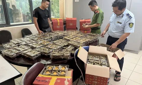 Tây Hồ - Hà Nội: Tạm giữ trên 800 chiếc bánh trung thu có dấu hiệu nhập lậu