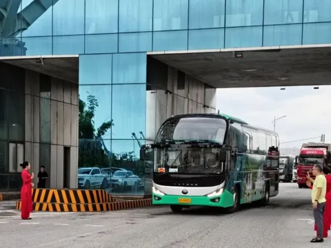 Mở tuyến vận tải hành khách TP Nam Ninh (Trung Quốc) - TP Hạ Long (Việt Nam)