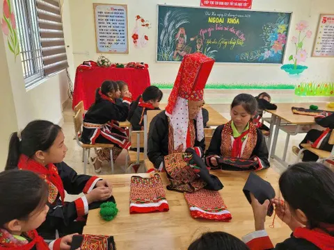 Gìn giữ và phát huy các giá trị văn hóa truyền thống của đồng bào dân tộc Dao