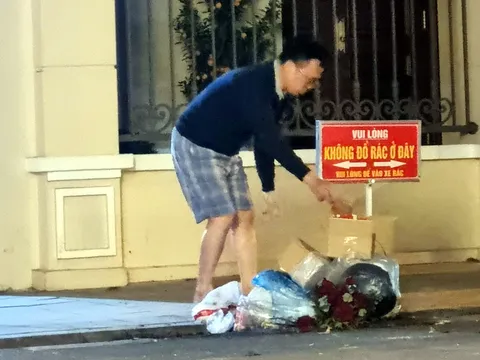 Phường Cửa Đông: Cần giải quyết triệt để việc xả rác bừa bãi gây mất mỹ quan đô thị